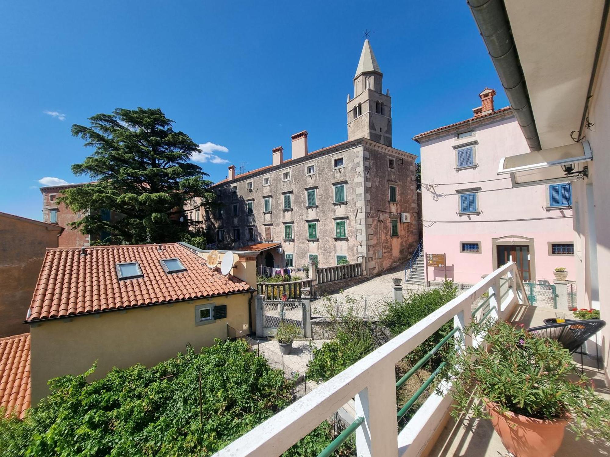 Apartment Branko With Terrace, Old Town Labin Labin (Istria) Exterior foto
